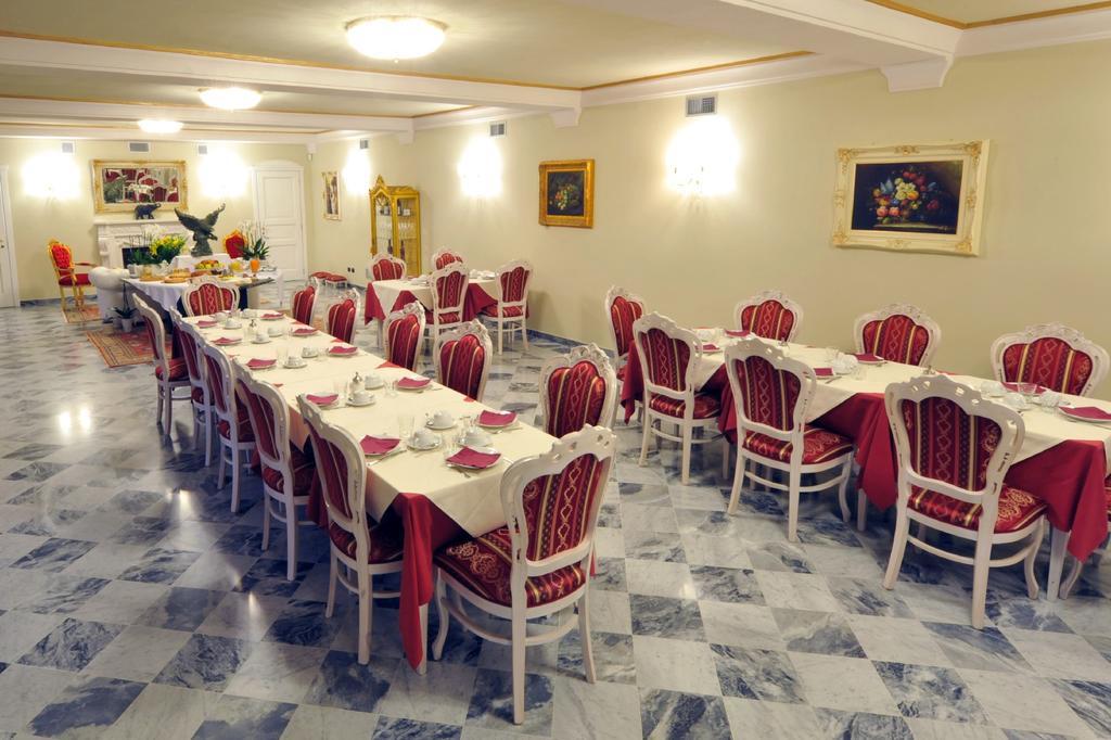Agriturismo Cascina Varie Castagnito Exteriér fotografie