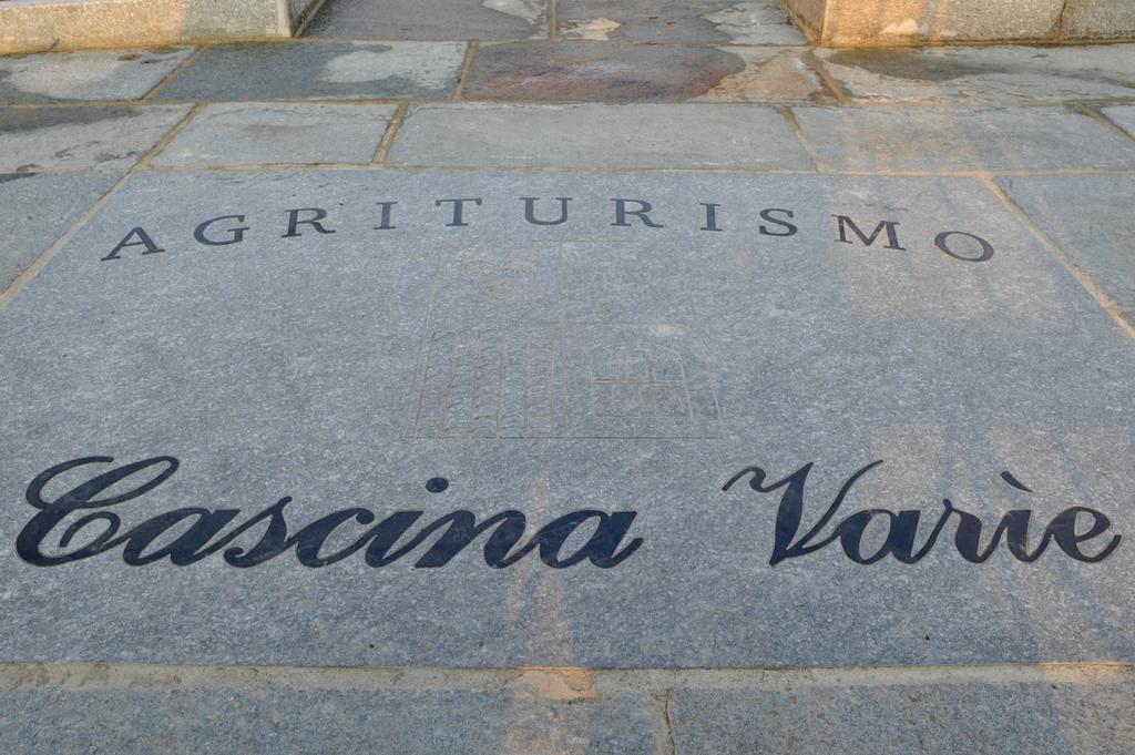 Agriturismo Cascina Varie Castagnito Exteriér fotografie