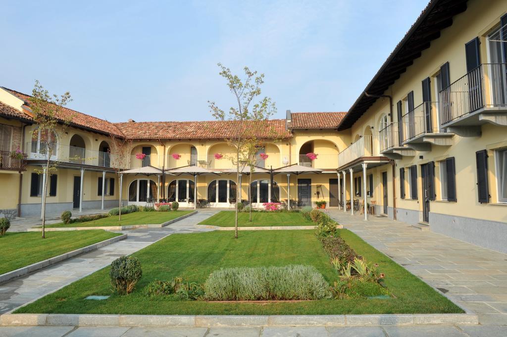 Agriturismo Cascina Varie Castagnito Exteriér fotografie