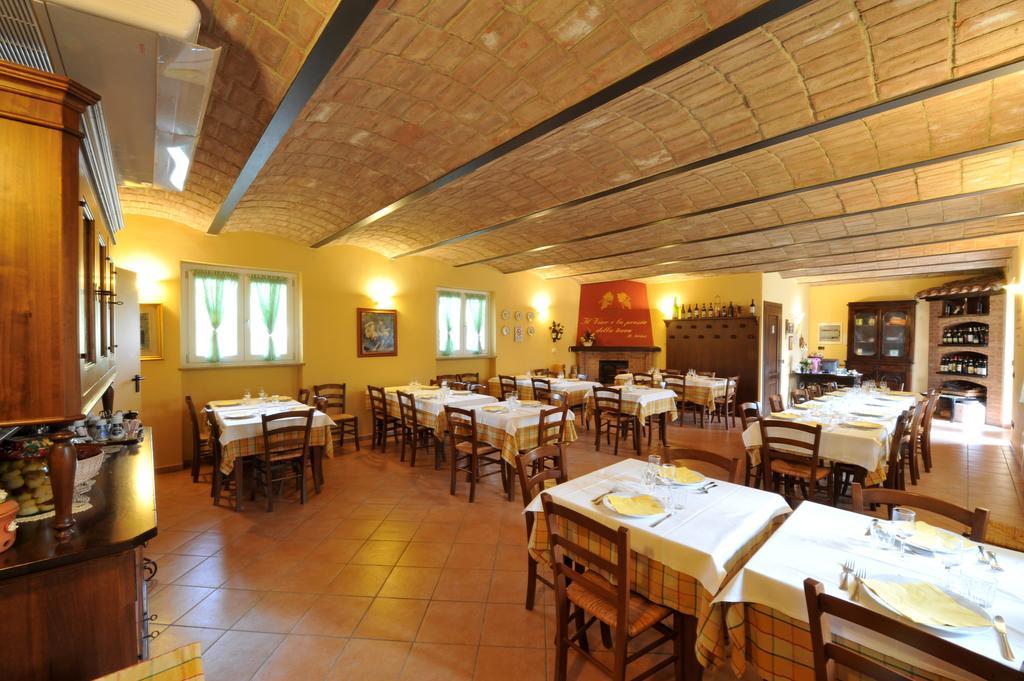Agriturismo Cascina Varie Castagnito Exteriér fotografie